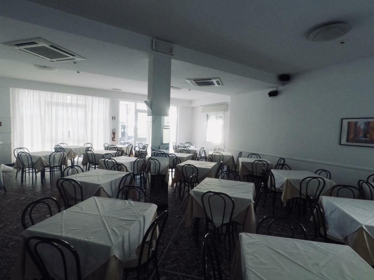 Alevon Hotel ريميني المظهر الخارجي الصورة