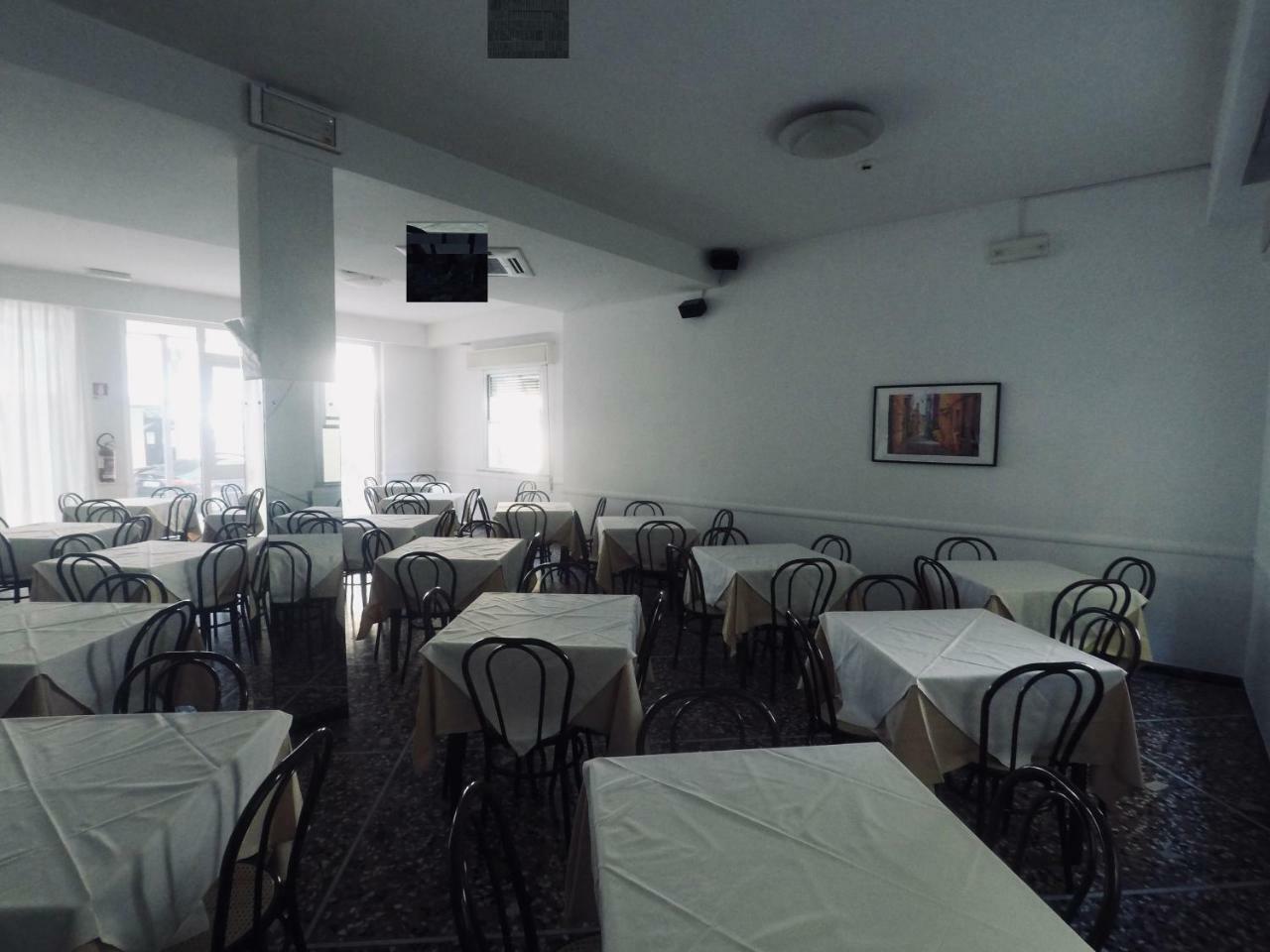 Alevon Hotel ريميني المظهر الخارجي الصورة