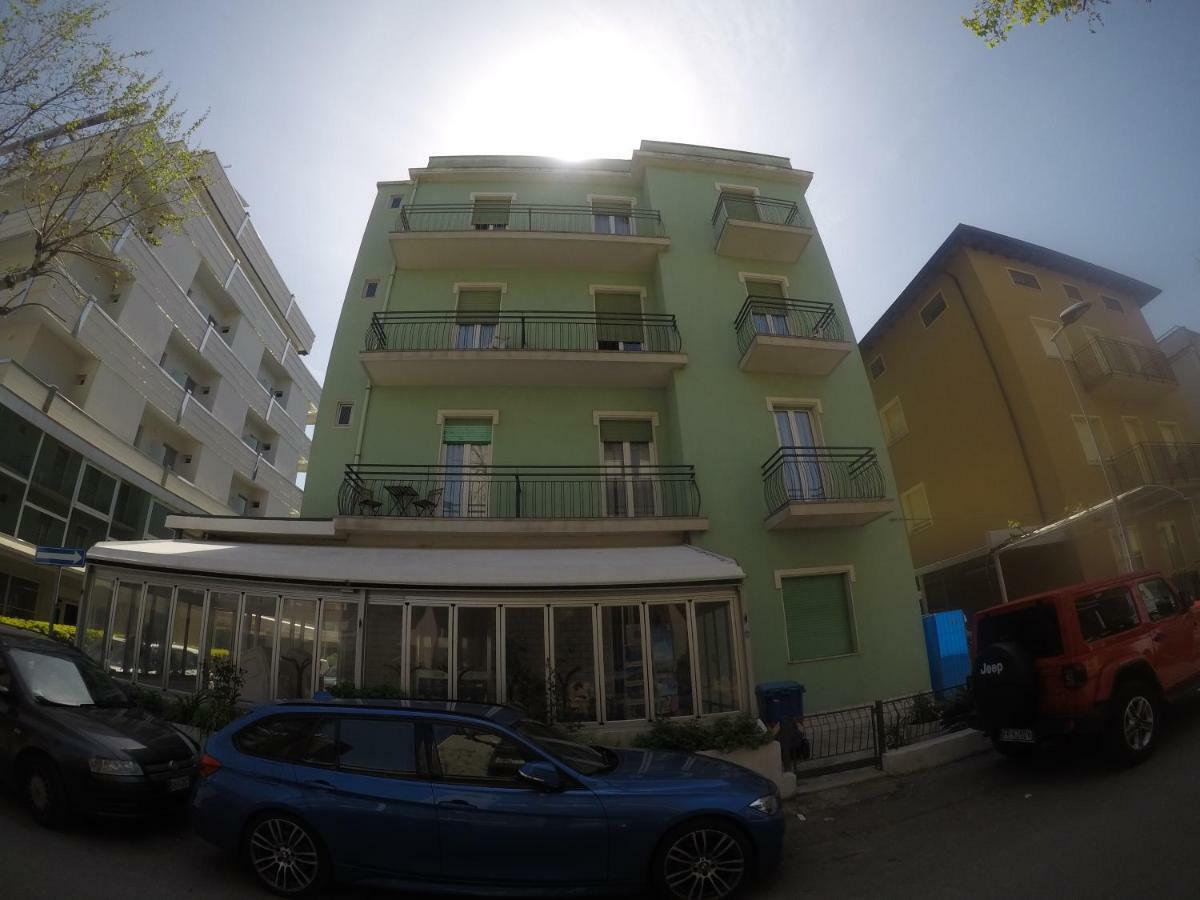 Alevon Hotel ريميني المظهر الخارجي الصورة
